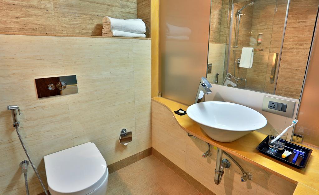Grande Delmon Hotel Panaji Ngoại thất bức ảnh